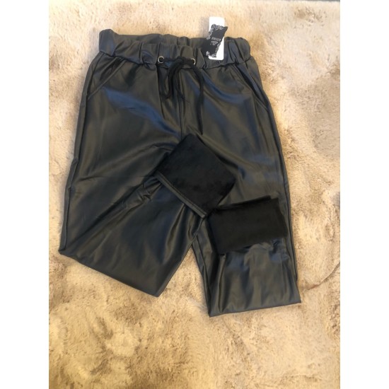 Pantalon imitatie piele -  vatuiti , cu buzunare